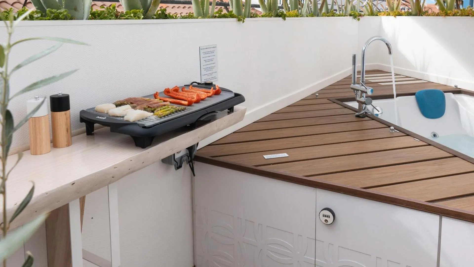 Modern, Design, Private Jacuzzi - 2 Terraces - Wow Apartments - Los Christianos 0*, Los Cristianos (Tenerife) Espagne